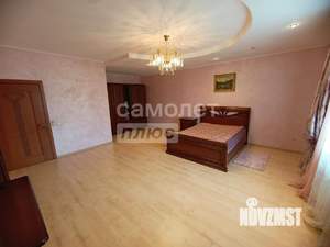 Дом 390м&sup2;, 2-этажный, участок 15 сот.  