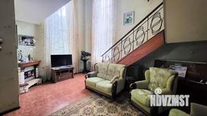 Дом 224м&sup2;, 2-этажный, участок 10 сот.  