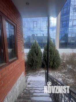 Дом 441м², 2-этажный, участок 10 сот.  