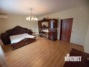 Дом 390м&sup2;, 2-этажный, участок 15 сот.  