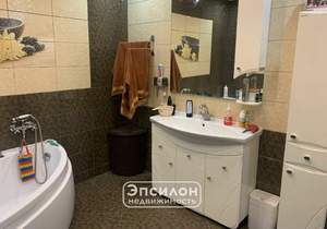 Дом 237м&sup2;, 2-этажный, участок 10 сот.  