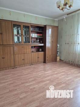 Дом 243м², 2-этажный, участок 10 сот.  