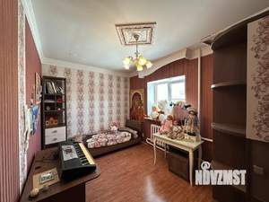Дом 366м², 2-этажный, участок 6 сот.  