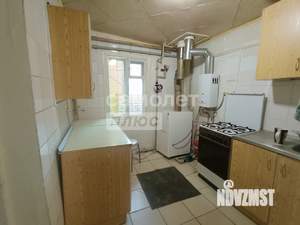 Дом 243м², 2-этажный, участок 13 сот.  