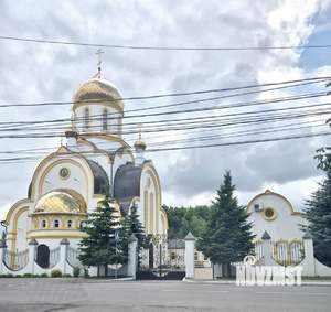 Дом 371м², 3-этажный, участок 10 сот.  