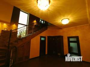 Дача 399м², 3-этажный, участок 6 сот.  