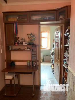 Дом 240м², 2-этажный, участок 9 сот.  