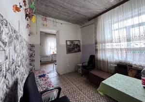 Дом 250м&sup2;, 3-этажный, участок 7 сот.  