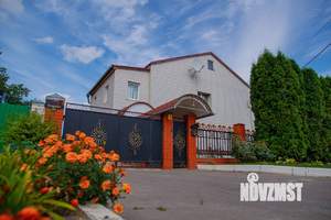 Дом 320м², 2-этажный, участок 10 сот.  