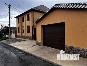 Дом 317м&sup2;, 3-этажный, участок 6 сот.  