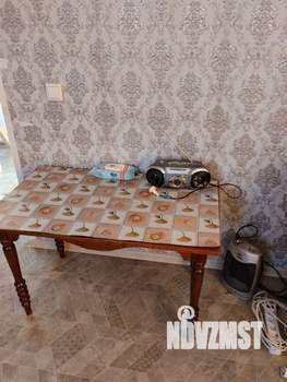 Дом 35м&sup2;, 2-этажный, участок 6 сот.  