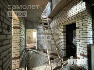 Дом 200м², 2-этажный, участок 10 сот.  