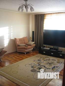 Коттедж 313м&sup2;, 3-этажный, участок 11 сот.  