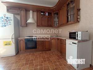 Дом 232м², 2-этажный, участок 10 сот.  