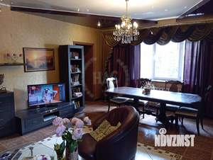 Дом 375м², 3-этажный, участок 0 сот.  