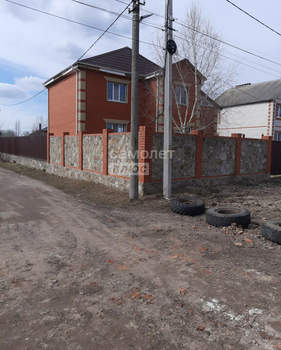 Дом 280м², 2-этажный, участок 11 сот.  