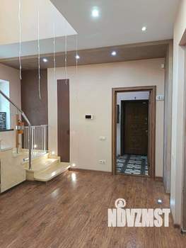 Коттедж 187м&sup2;, 2-этажный, участок 6 сот.  