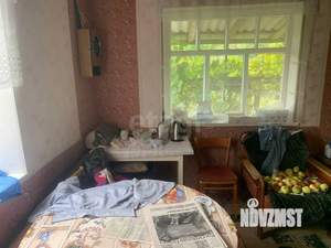 Дом 30м&sup2;, 2-этажный, участок 5 сот.  
