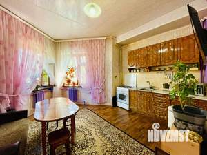 Дом 326м², 3-этажный, участок 12 сот.  