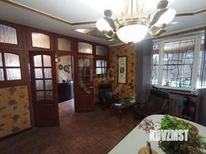 Дом 375м², 3-этажный, участок 0 сот.  