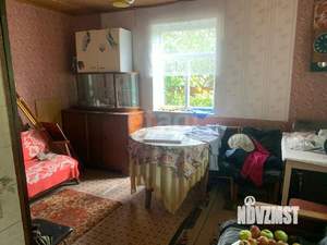 Дом 30м&sup2;, 2-этажный, участок 5 сот.  