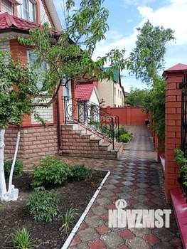 Коттедж 327м², 2-этажный, участок 10 сот.  
