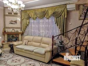 Дом 210м², 2-этажный, участок 10 сот.  