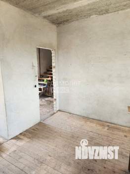 Дом 160м&sup2;, 2-этажный, участок 9 сот.  