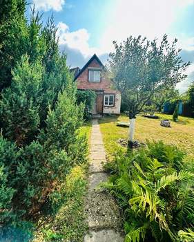 Дом 69м&sup2;, 2-этажный, участок 6 сот.  