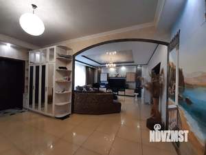 Дом 245м², 2-этажный, участок 10 сот.  