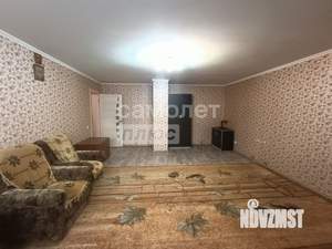 Дом 243м&sup2;, 2-этажный, участок 13 сот.  