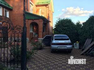 Коттедж 500м&sup2;, 4-этажный, участок 10 сот.  