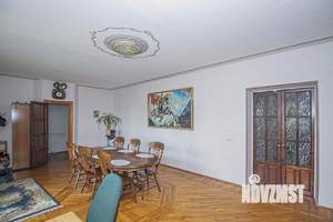 Дом 462м², 2-этажный, участок 10 сот.  