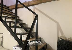 Дом 42м&sup2;, 2-этажный, участок 6 сот.  