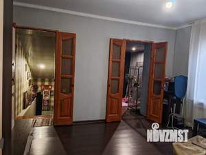 Дом 42м&sup2;, 2-этажный, участок 2 сот.  