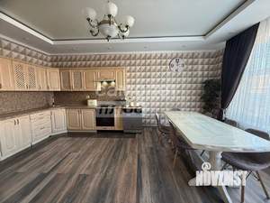 Дом 196м&sup2;, 2-этажный, участок 10 сот.  