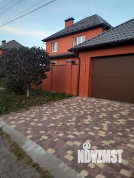 Дом 175м², 2-этажный, участок 10 сот.  
