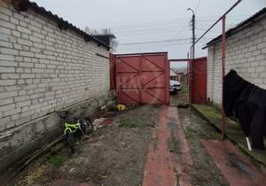 Дом 80м&sup2;, 1-этажный, участок 10 сот.  