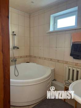 Дом 272м², 2-этажный, участок 10 сот.  