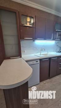 Дом 254м², 2-этажный, участок 10 сот.  