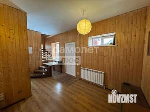 Коттедж 197м&sup2;, 2-этажный, участок 6 сот.  