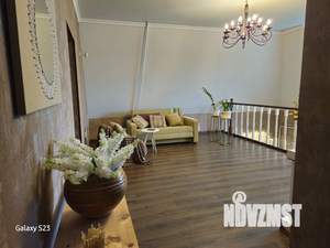 Коттедж 280м², 2-этажный, участок 10 сот.  
