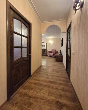 Дом 199м&sup2;, 2-этажный, участок 5 сот.  