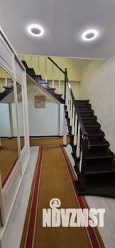 Дом 244м², 2-этажный, участок 6 сот.  