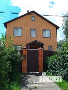 Дом 210м², 2-этажный, участок 10 сот.  