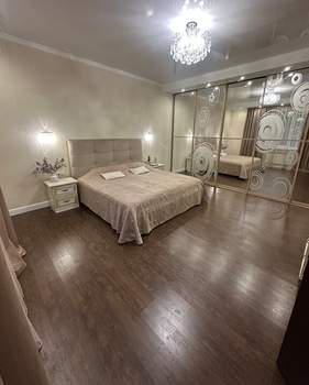 Дом 225м², 3-этажный, участок 16 сот.  