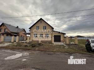 Дом 216м², 2-этажный, участок 10 сот.  