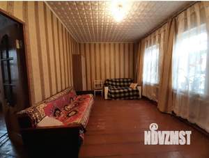 Дом 40м&sup2;, 2-этажный, участок 6 сот.  