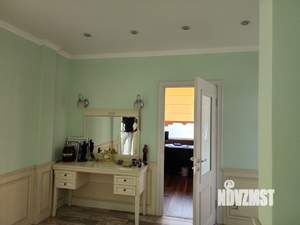 Коттедж 298м², 2-этажный, участок 25 сот.  