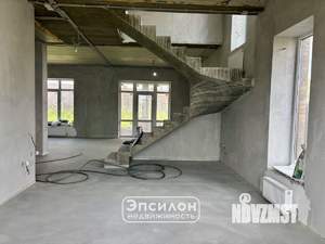 Дом 210м², 2-этажный, участок 7 сот.  